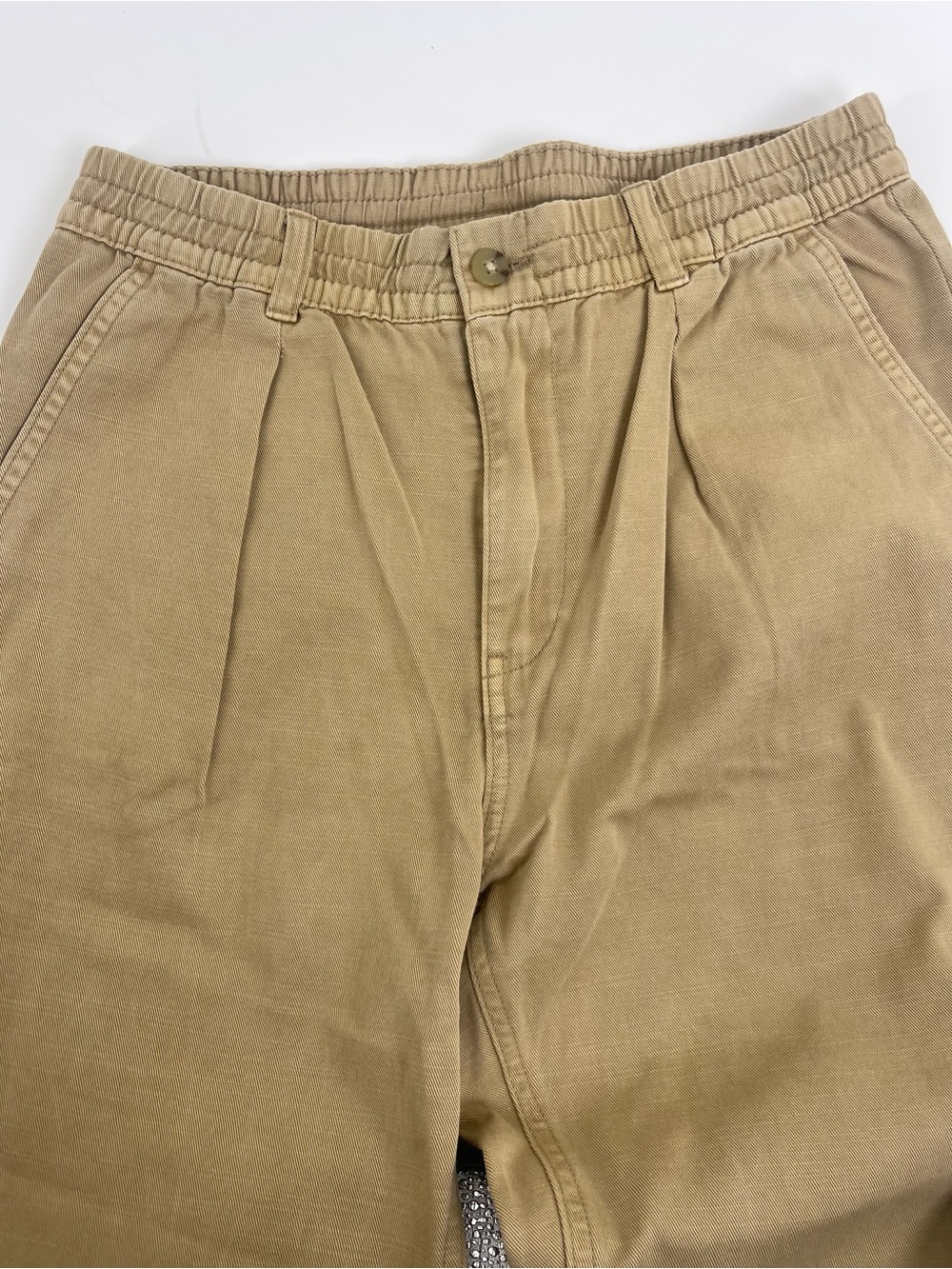 Ralph Lauren Boyโs Khaki Pleated Chinos